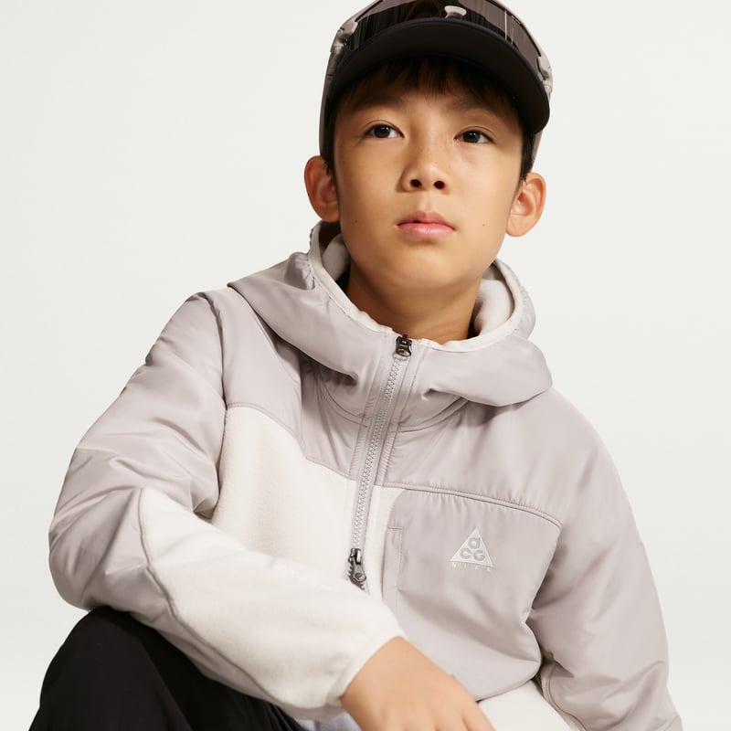Nike ACG Wolf Tree Jakke "Light Orewood Brown" | Barn | | 03 | SPORTSHOWROOM