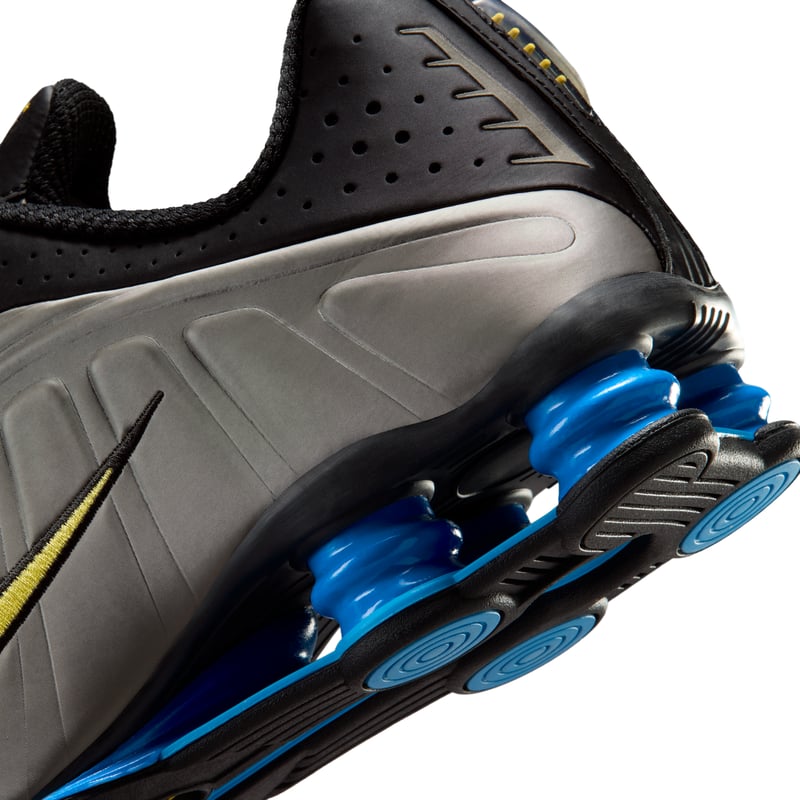 Nike Shox R4 IO8134-001 08