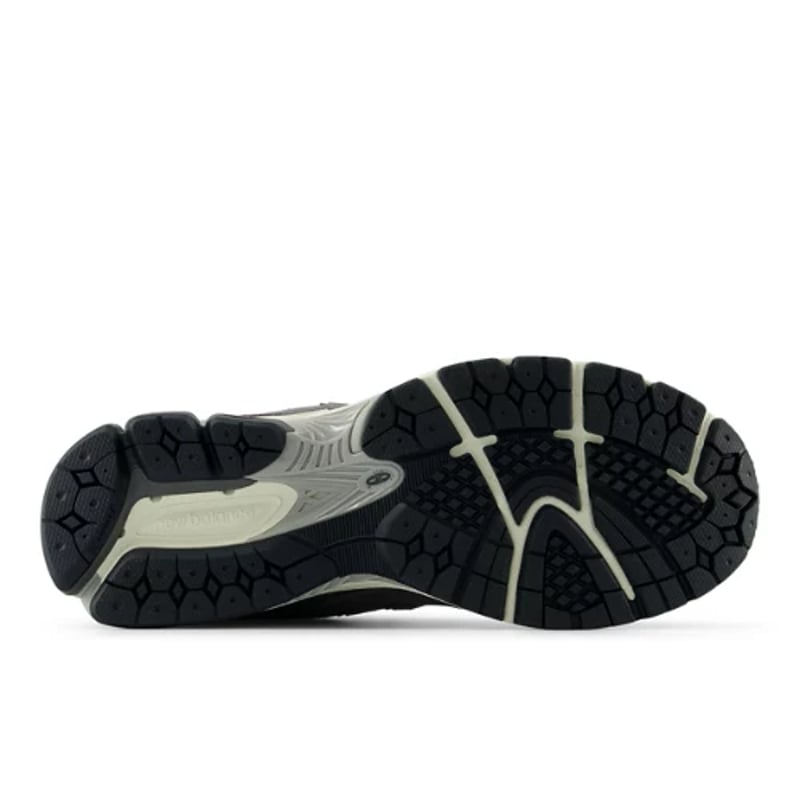 New Balance 2002R M2002RFL 04