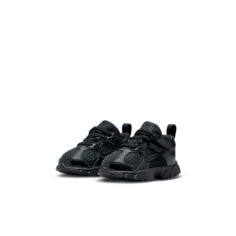 Nike V5 RNR HQ6413-002 05
