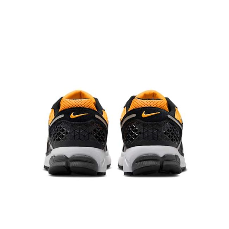 Nike Zoom Vomero 5 IF6211-700 06