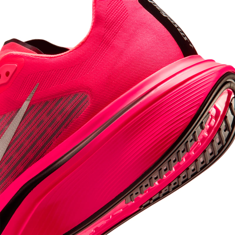 Παπούτσια Nike Pegasus Plus 2 "Flash Crimson & Black" | Άνδρες | Τρέξιμο | 08 | SPORTSHOWROOM