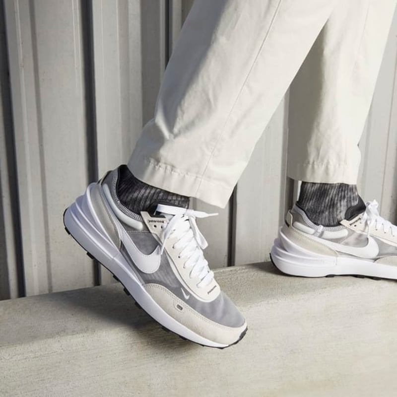 Nike Waffle One DA7995-100 02
