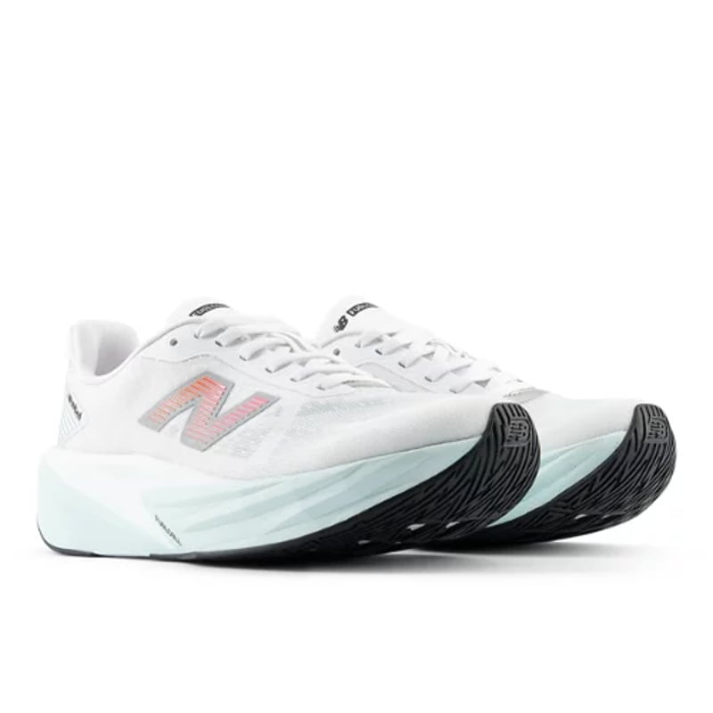 Tekaški copati New Balance FuelCell Rebel v5 "White & Pink Heat" | Ženske | Tek | 02 | SPORTSHOWROOM