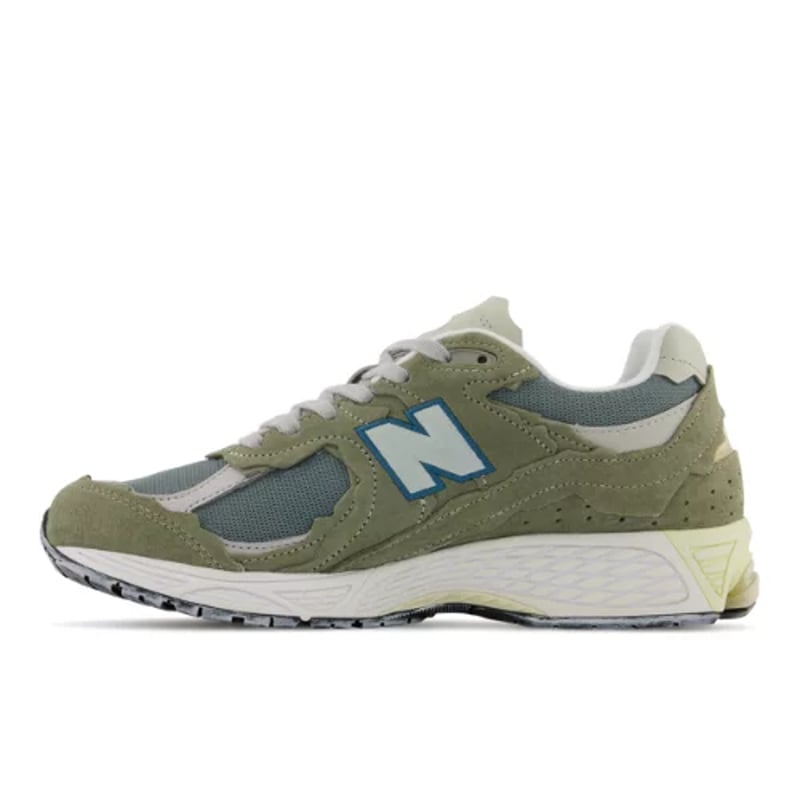 New Balance 2002R ‘Protection Pack’ M2002RDD 02
