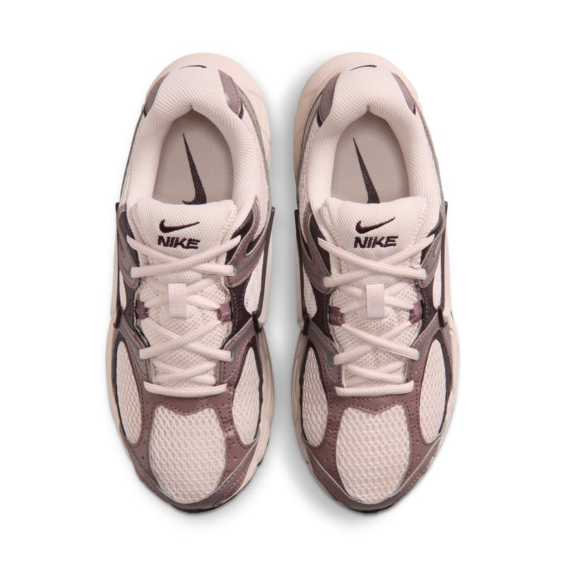 Nike V5 RNR SE trainers "Silt Red & Tattoo" | Women | SportStyle | 04 | SPORTSHOWROOM