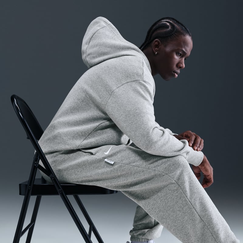 Nike Caitlin Clark Phoenix Fleece Hose "Dark Grey Heather" | Damen | Sportstyle & Basketball | 04 | SPORTSHOWROOM