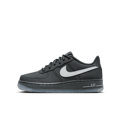 Nike Air Force 1 | Women, men, kids | SPORTSHOWROOM