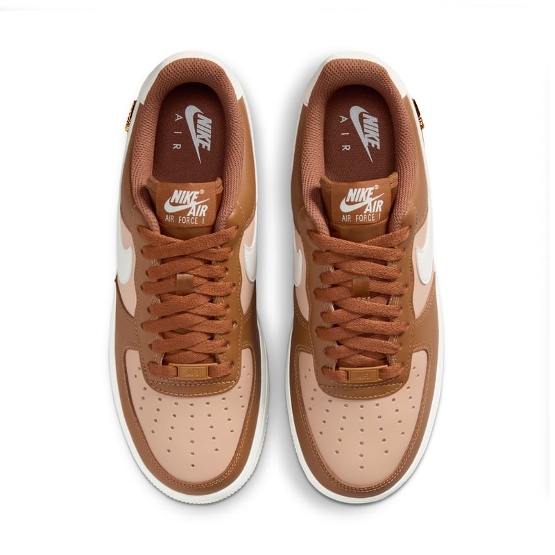 Nike Air Force 1 '07 Sneaker "Light British Tan & Hemp" | Damen | Sportstyle | 04 | SPORTSHOWROOM