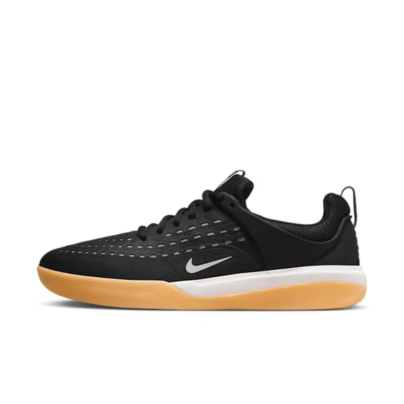 Nike SB Nyjah 3 DV7896-001 01