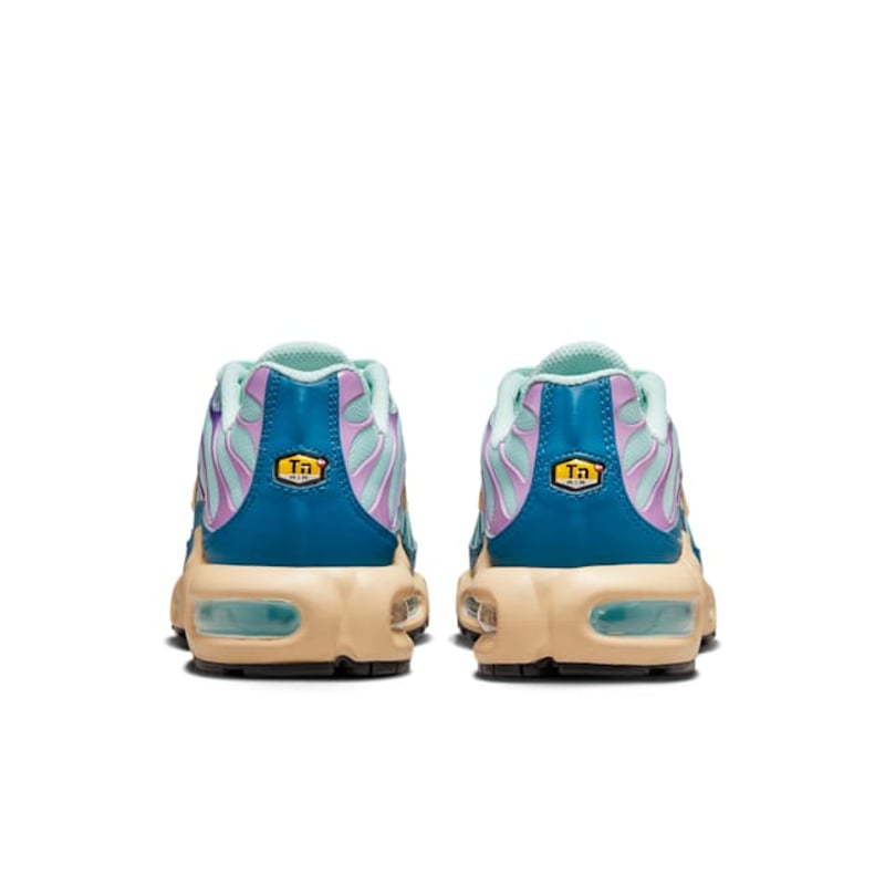Nike Air Max Plus DZ3671-300 06