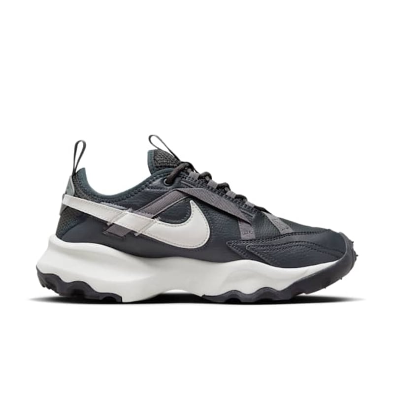 Nike TC 7900 DD9682-001 04
