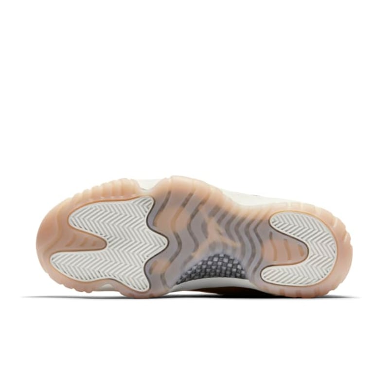 Jordan 11 Retro Low AH7860-105 02