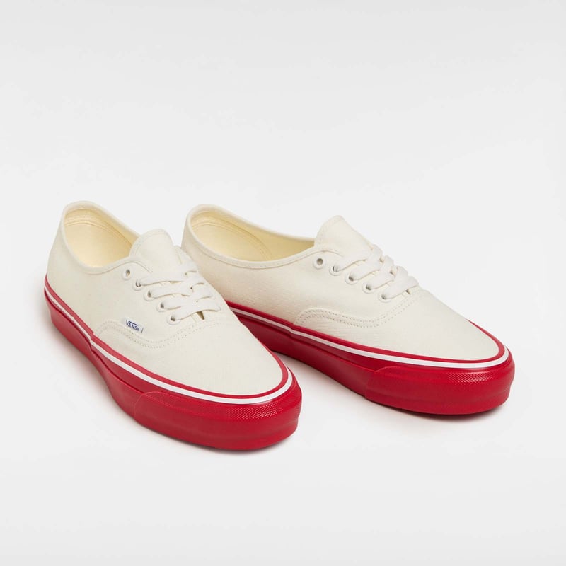 Vans Premium Authentic VN000EBNYF9 02