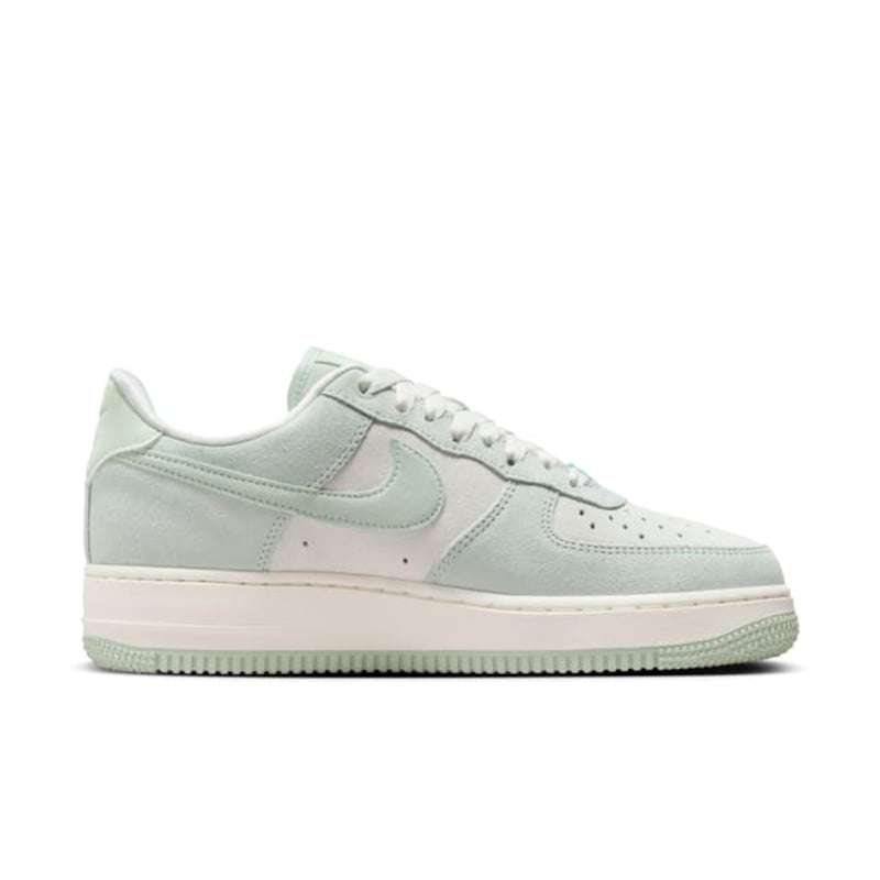 Nike Air Force 1 '07 SE HQ1497-099 03