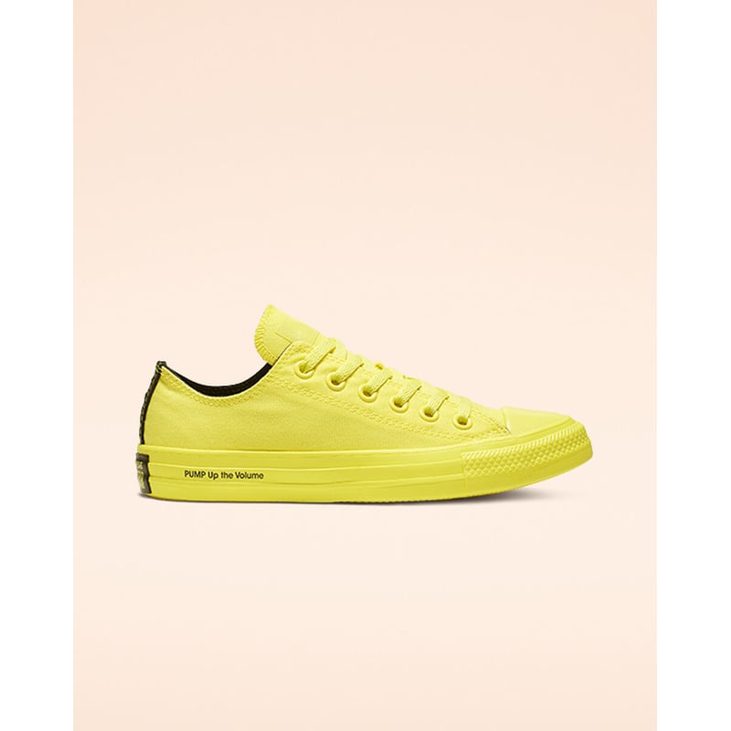 Converse Chuck Taylor All Star Low x OPI 165660C 01