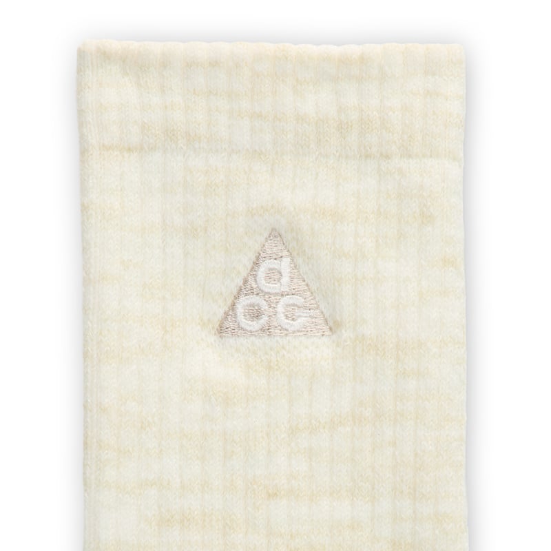 Nike ACG Everyday Cushioned Crew T-Shirt "Sail & Sea Glass" | Män & Kvinnor | | 04 | SPORTSHOWROOM