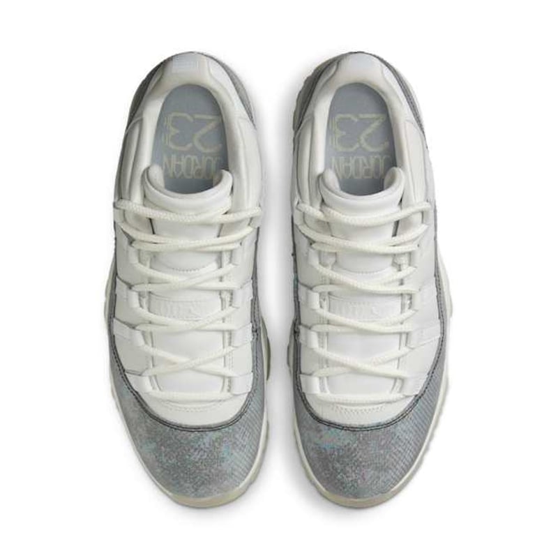 Jordan 11 Retro HQ7000-001 04