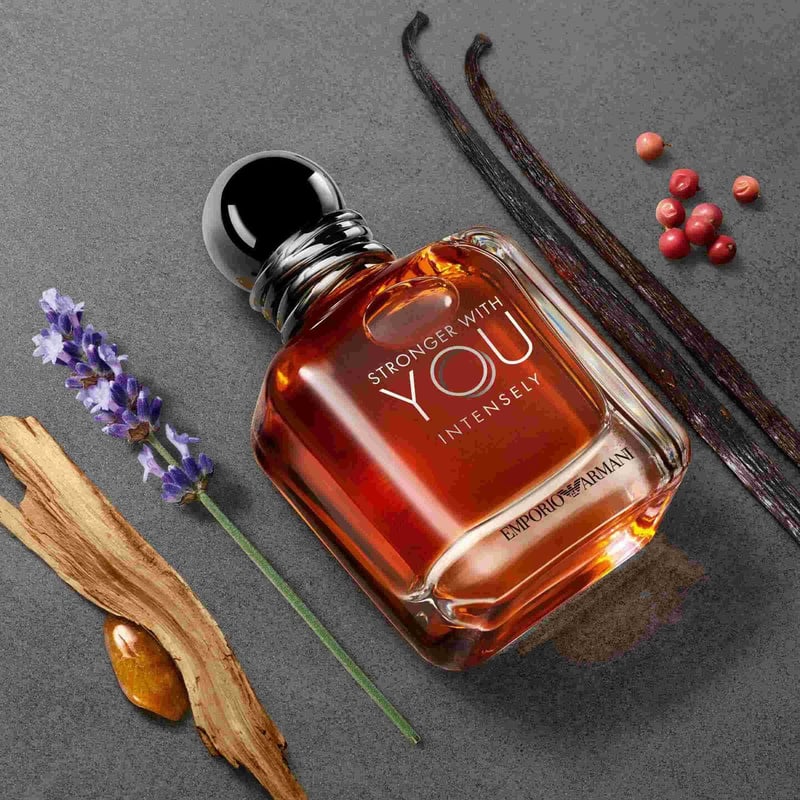 Emporio Armani Stronger With You Intensely EMPORIOARMANISTRONGERWITHYOUINTENSELY 02