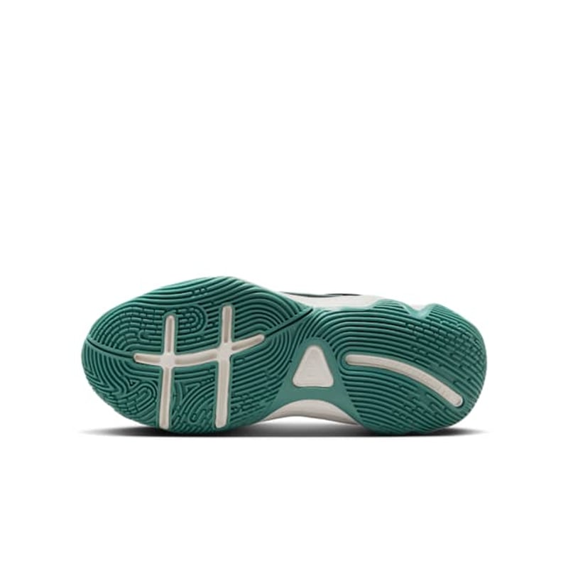 Nike Giannis Immortality 4 HV9127-001 02