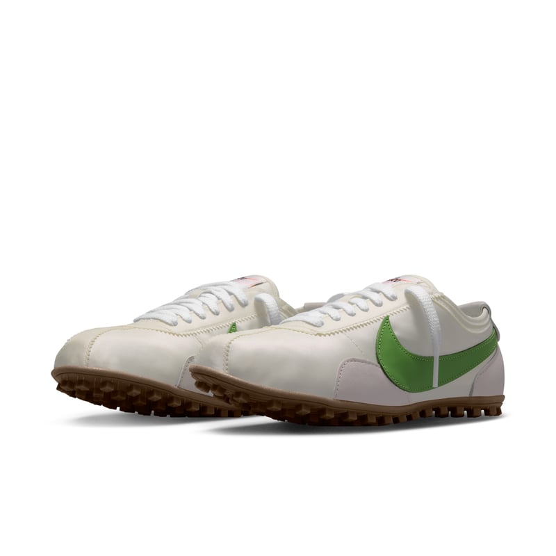 Nike Moon Shoe OG sneakers "Sail & Chlorophyll" | Kvinnor | Sportstyle | 05 | SPORTSHOWROOM