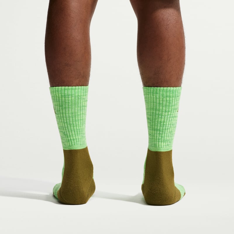 Nike ACG Everyday Cushioned Crew T-Shirt "Vintage Green & Bicoastal" | Män & Kvinnor | | 03 | SPORTSHOWROOM