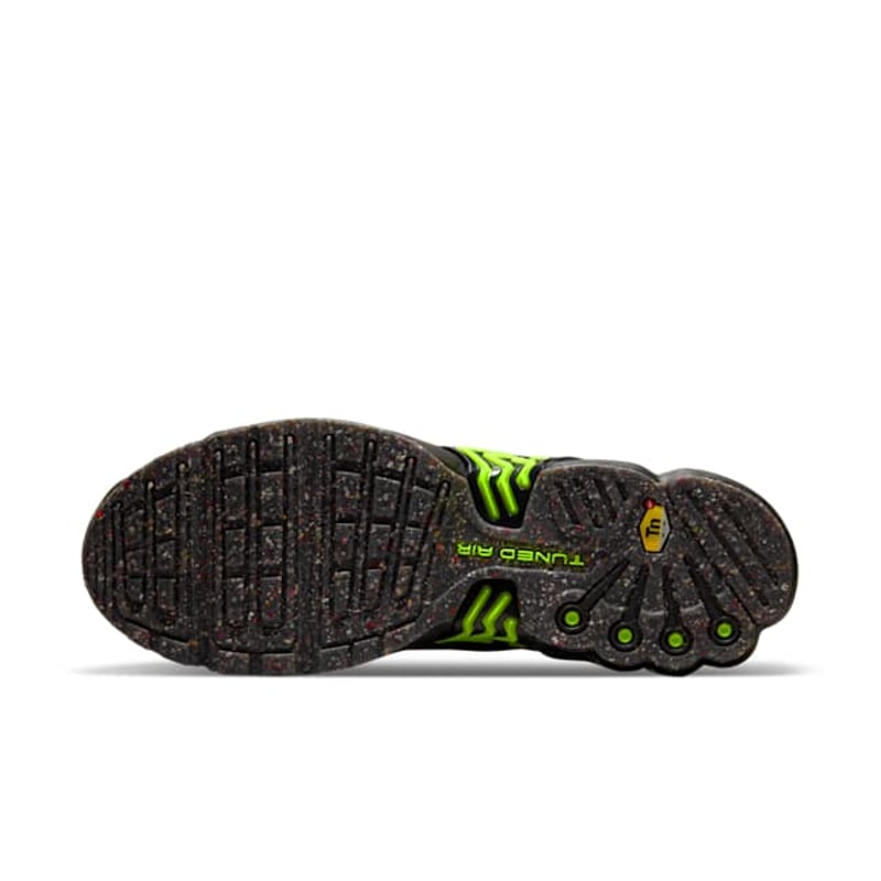Nike Air Max Plus 3 DM9097-001 02