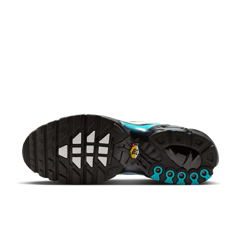 Superge Nike Air Max Plus "Dusty Cactus & White" | Moški | Sportstyle | 02 | SPORTSHOWROOM