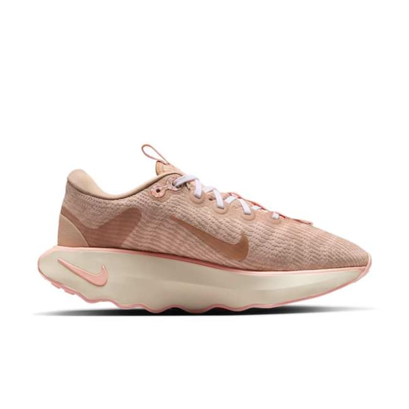 Nike Motiva IB8136-248 03