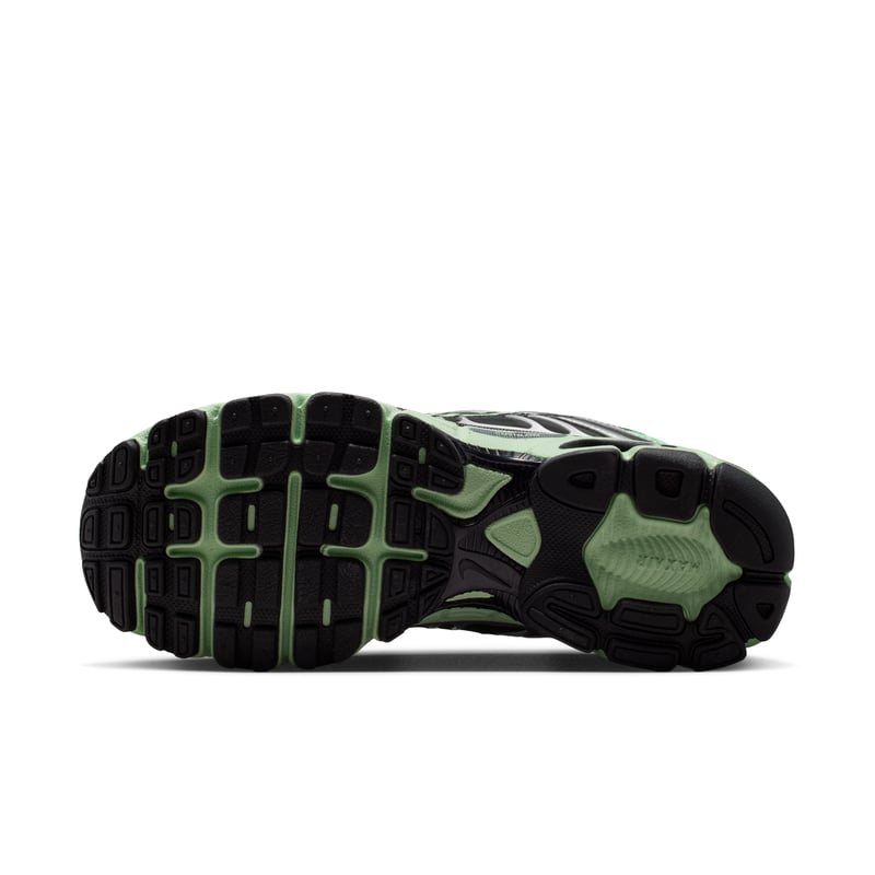Sneakers Nike Air Max Moto 2K "Illusion Green & Cucumber Calm" | Donna | Sportstyle | 02 | SPORTSHOWROOM