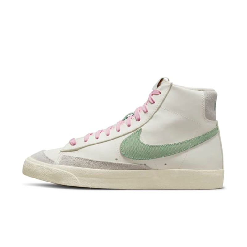 Nike Blazer Mid '77 Premium DO9787-100 01