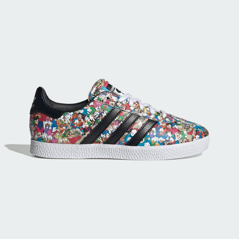 adidas Gazelle x Disney IH2664 01