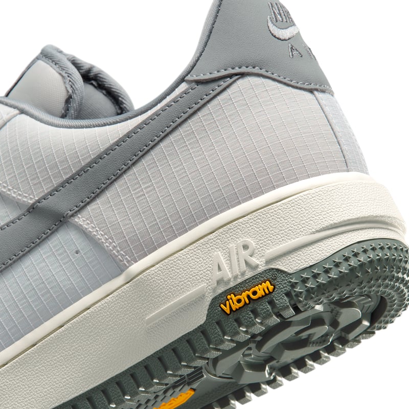 Zapatillas Nike Air Force 1 '07 LX Vibram "Summit White & Smoke Grey" | Hombre | Estilo deportivo | 07 | SPORTSHOWROOM
