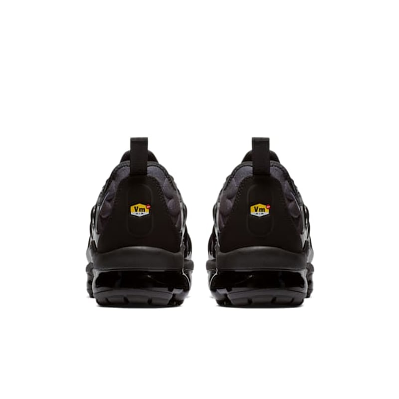 Nike Air VaporMax Plus 924453-018 06