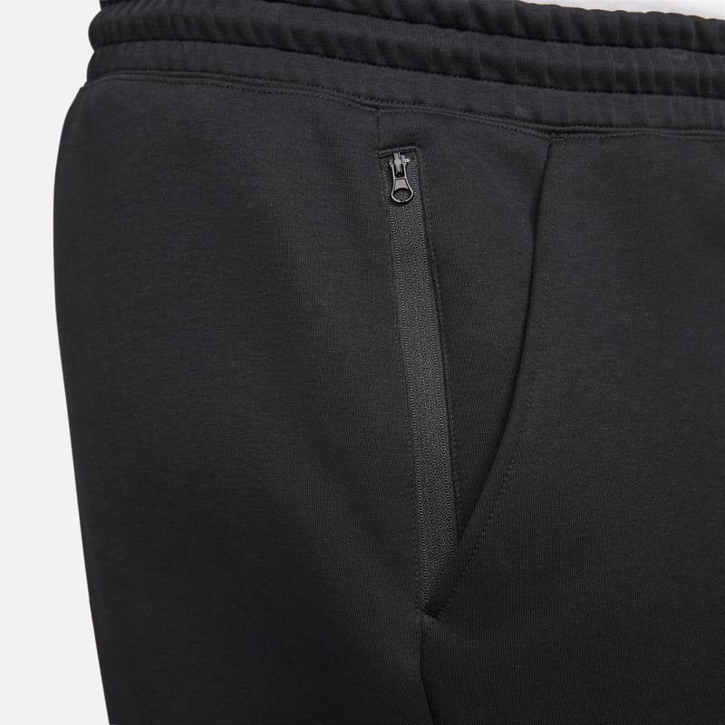Nike Tech Fleece Mid-Rise FB8332-010 04