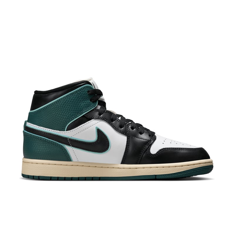 Jordan 1 Mid SE FQ7818-100 03