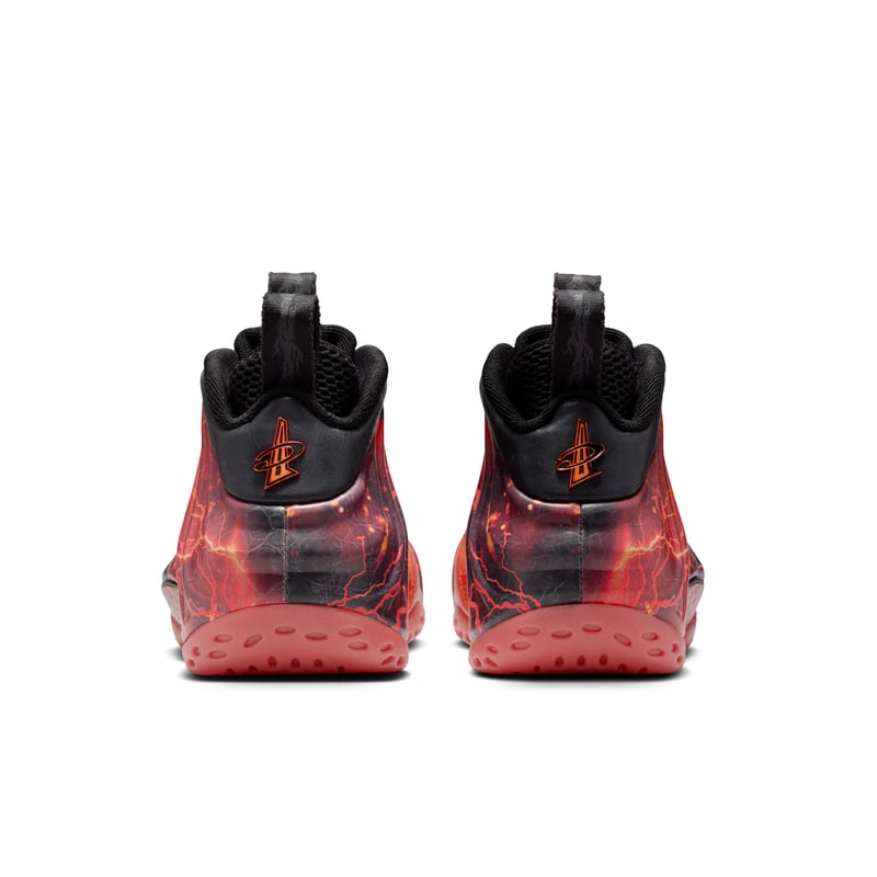 Nike Air Foamposite One x Stranger Things IR7336-001 06