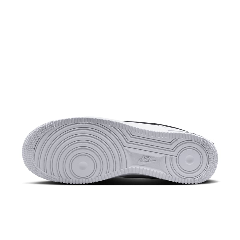 Zapatillas Nike Air Force 1 '07 LV8 "White & Black" | Hombre | Estilo deportivo | 01 | SPORTSHOWROOM