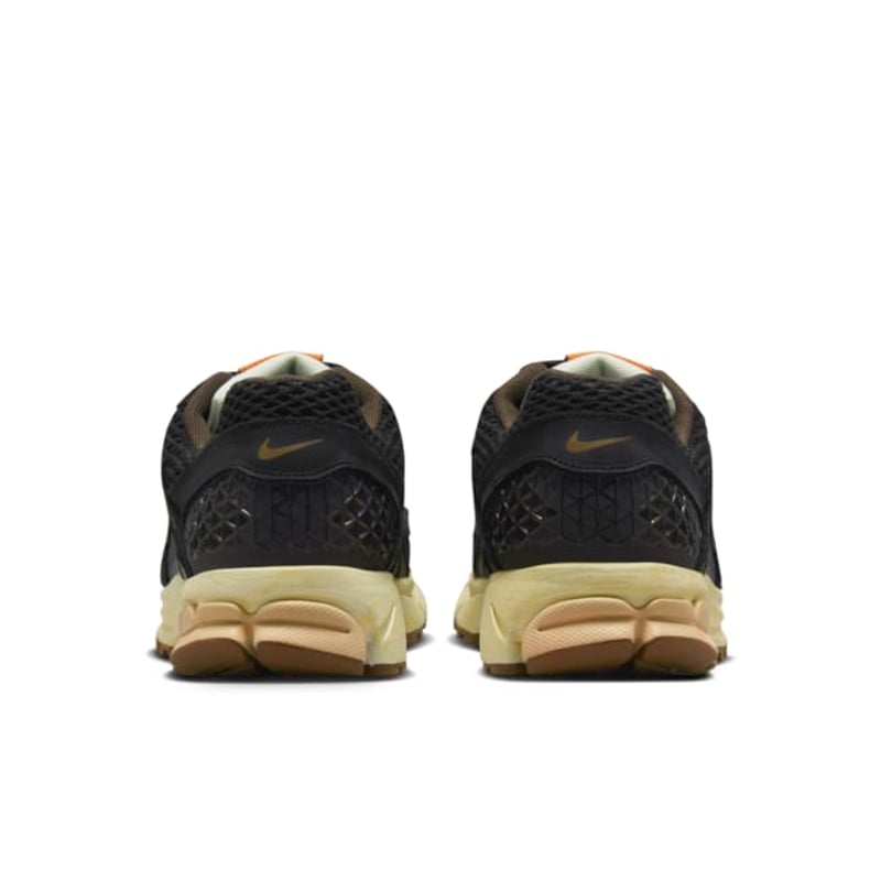 Nike Zoom Vomero 5 FD0533-010 06