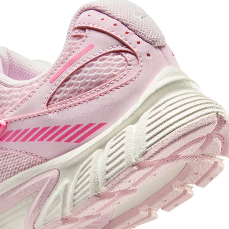 Nike V5 RNR trainers "Pink Foam & Pinksicle" | Women | SportStyle | 08 | SPORTSHOWROOM
