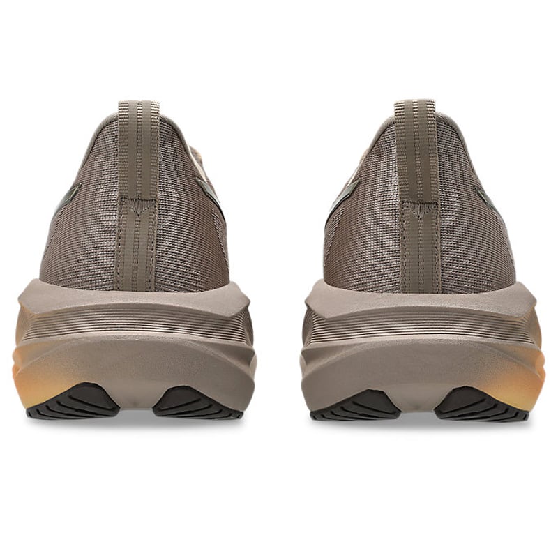 ASICS Novablast 5 Luxe 1012B815-020 05