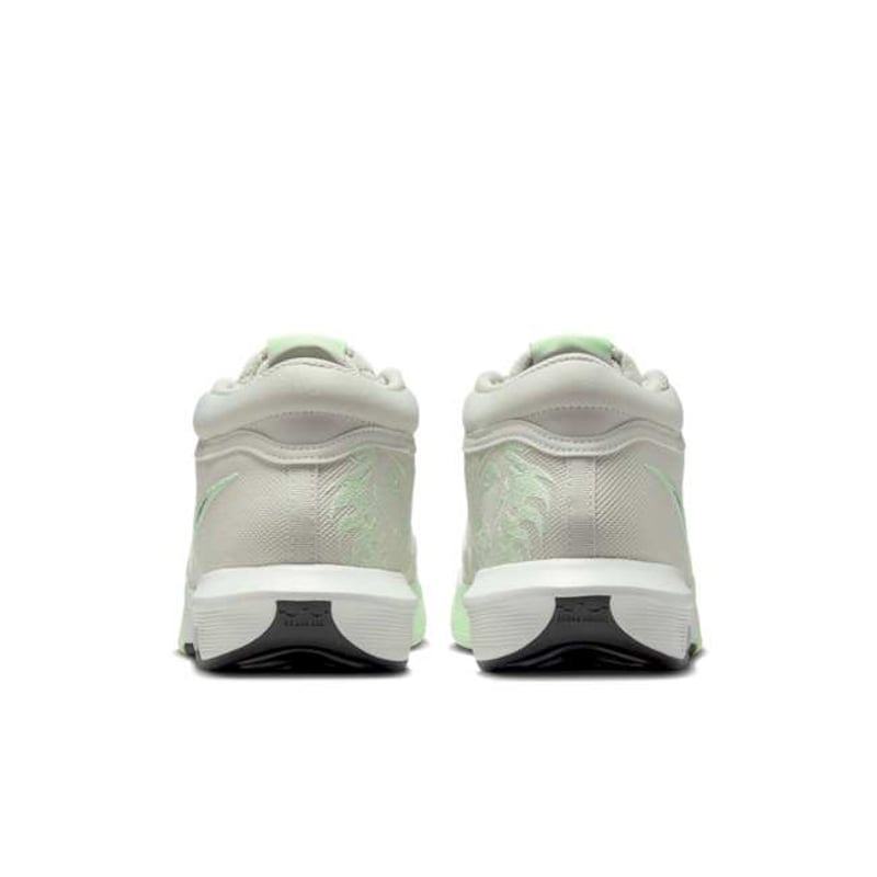 Nike LeBron Witness VIII HQ2139-002 06