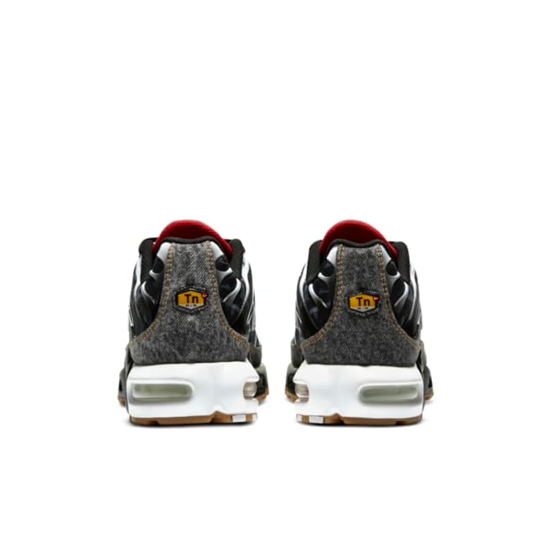Nike Air Max Plus SE DB1965-900 06