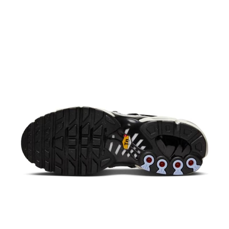 Nike Air Max Plus FD0799-001 03