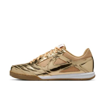 Nike Gato LV8 IB3566-700