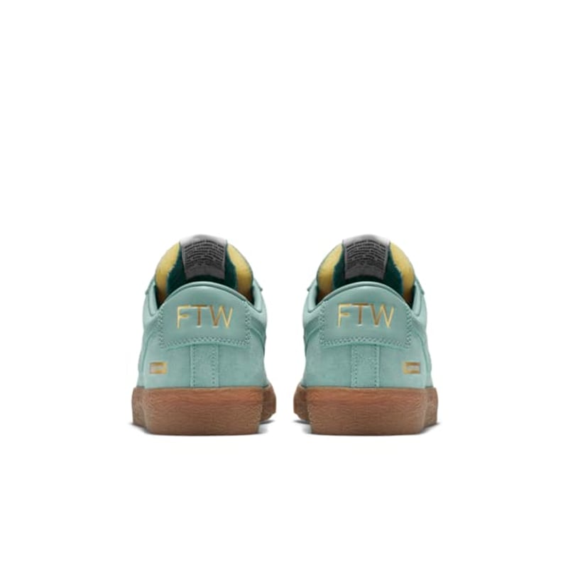 Nike SB Blazer Low GT QS x Supreme 716890-009 06