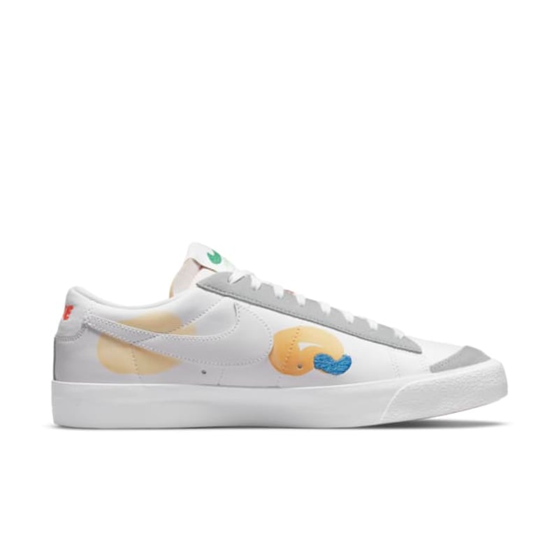Nike Flyleather Blazer Low '77 DM0882-100 03