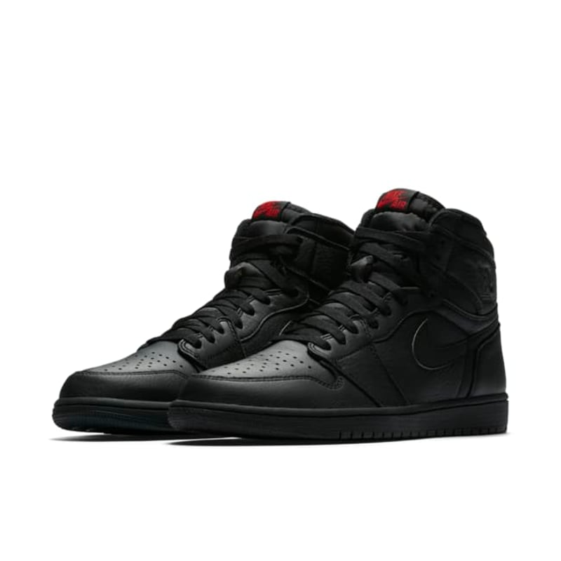 Jordan 1 Retro High OG 555088-022 04