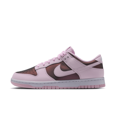 Superge Nike Dunk Low SE "Iridescent" | Ženske | Sportstyle | 01 | SPORTSHOWROOM