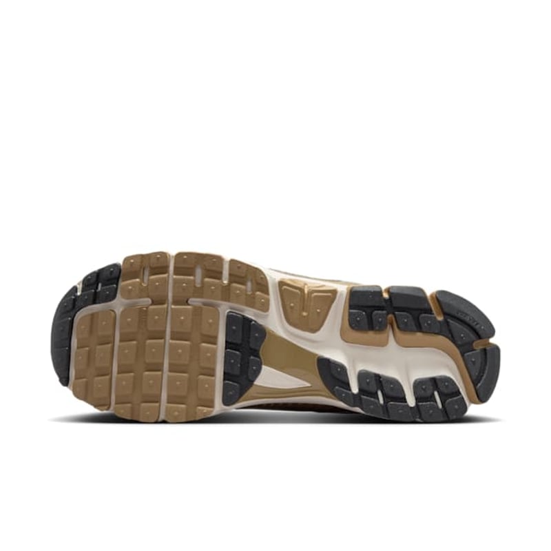 Nike Zoom Vomero 5 FJ4151-006 02